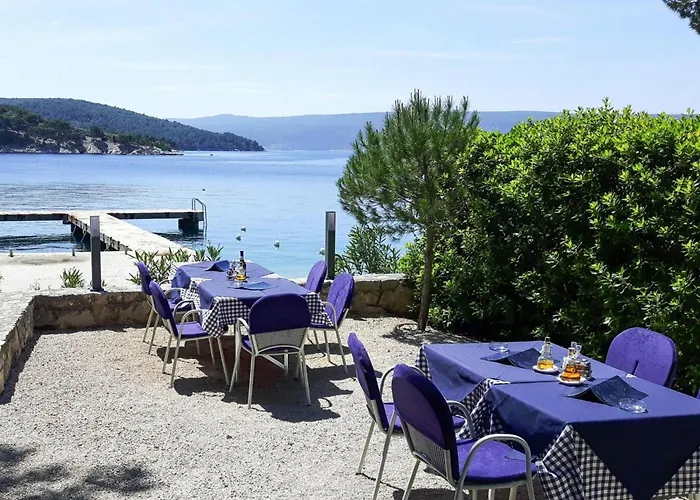 Nyaraló Mobile In Near Pebble *