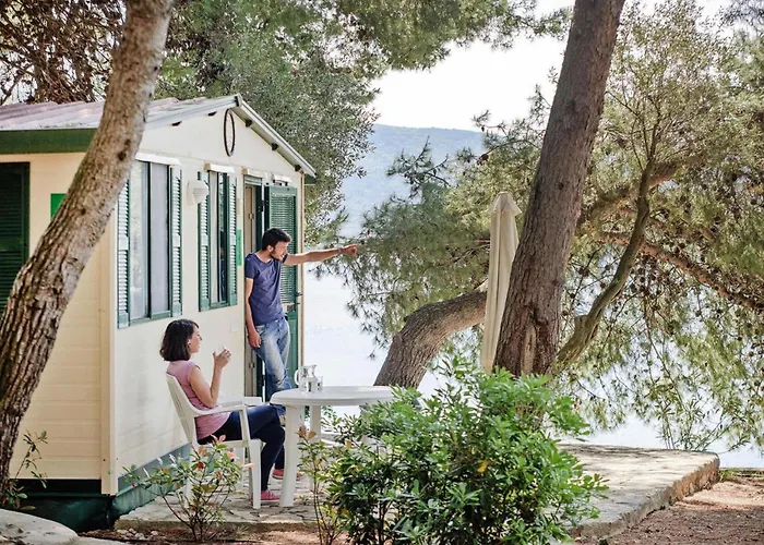 Nyaraló Mobile In Near Pebble Cres