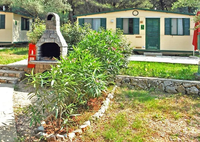 Holiday home Mobile In Near Pebble