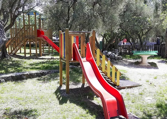 Holiday home Mobile In Near Pebble Cres