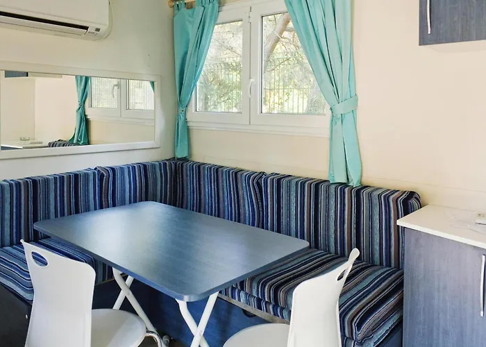 Mobile In Near Pebble Holiday home *