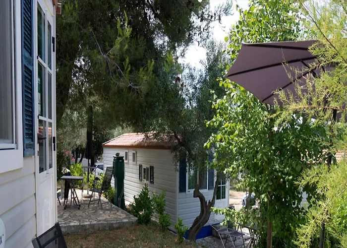 Holiday home Mobile In Near Pebble